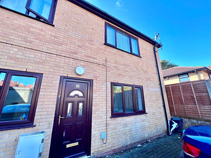 2 Bedroom Flat To Rent In Village Street, Derby, Derby, DE23