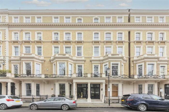2 Bedroom Flat To Rent In Courtfield Gardens, London, SW5