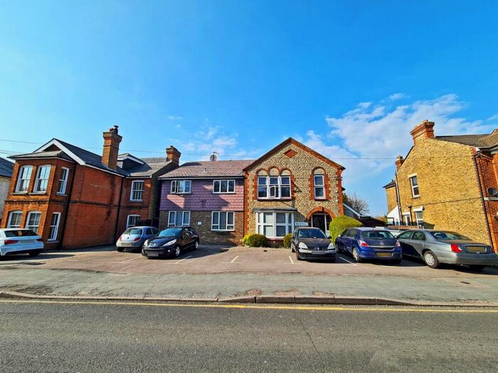 House Of Multiple Occupation For Sale In Russell House, Old Tovil Road