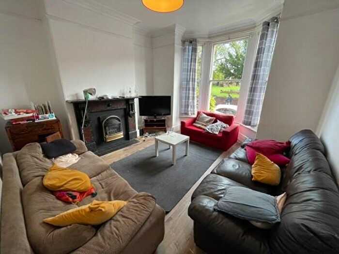 6 Bedroom Terraced House To Rent In Longbrook Street, Exeter, EX4
