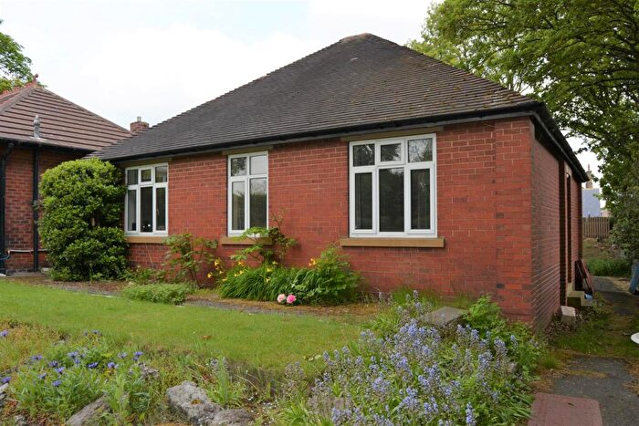 3 Bedroom Detached Bungalow To Rent In Daisy Lea Lane, Lindley, Huddersfield, HD3