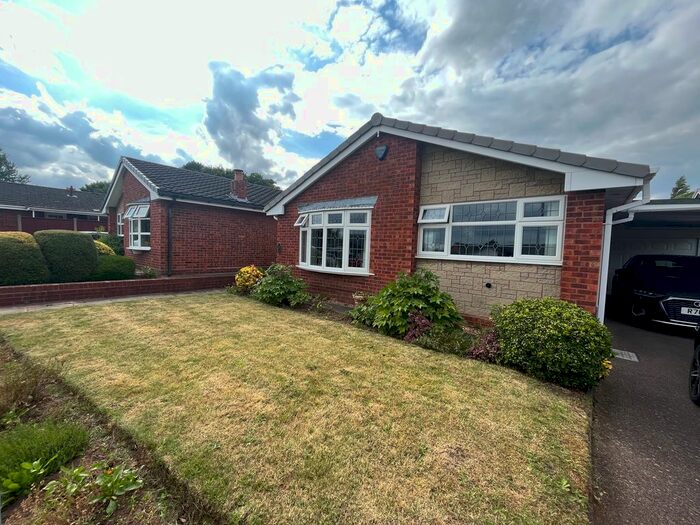 2 Bedroom Bungalow To Rent In Kean Close, Lichfield, WS13