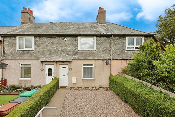 2 Bedroom Terraced House For Sale In Castlandhill Road, Rosyth, Dunfermline, Fife, KY11