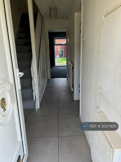 3 Bedroom Terraced House To Rent In Mason Street, West Bromwich, B70