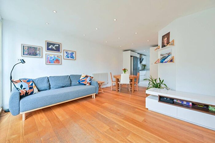 4 Bedroom Flat To Rent In Marylee Way, Kennington, London, SE11