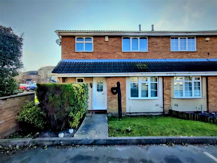 2 Bedroom Property To Rent In Foxdale Drive, Brierley Hill, DY5