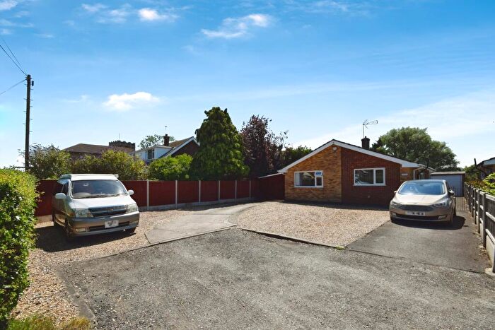 3 Bedroom Detached Bungalow For Sale In West End, Hogsthorpe, PE24