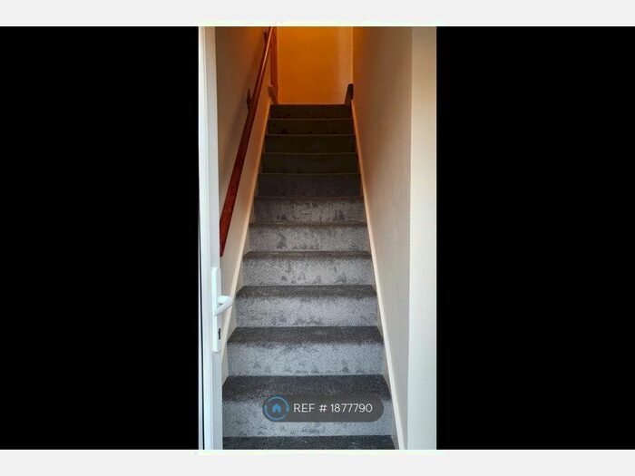 2 Bedroom Terraced House To Rent In Woodhouse Road, Birmingham, B32