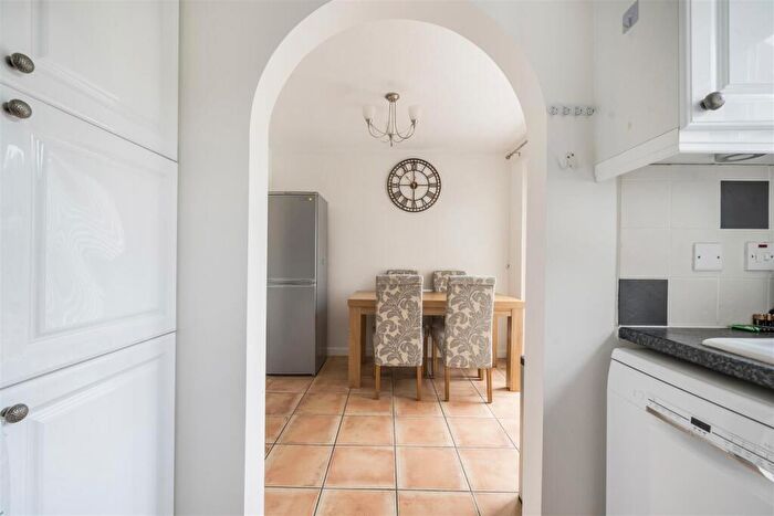 3 Bedroom Detached House For Sale In Sutherland Crescent, Chippenham, SN14