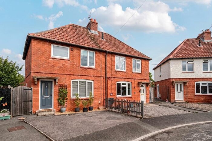 3 Bedroom Semi-Detached House For Sale In Caen Hill Gardens, Devizes, SN10