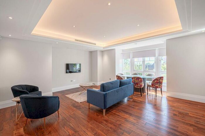 2 Bedroom Flat To Rent In Hammers Lane, Mill Hill, London, NW7