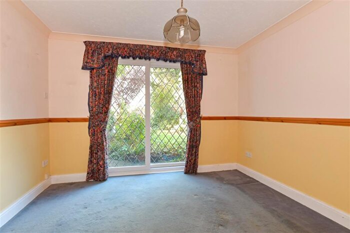 4 Bedroom Detached House For Sale In Church Farm Close, Hoo, Rochester, Kent, ME3