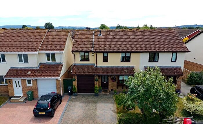 4 Bedroom Semi-Detached House To Rent In Rawlins Avenue, Weston-Super-Mare, BS22