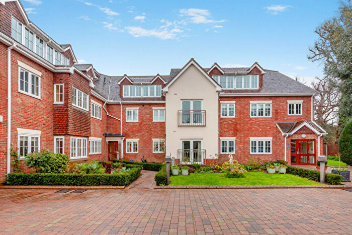 2 Bedroom Apartment To Rent In Berther Road, Hornchurch, RM11