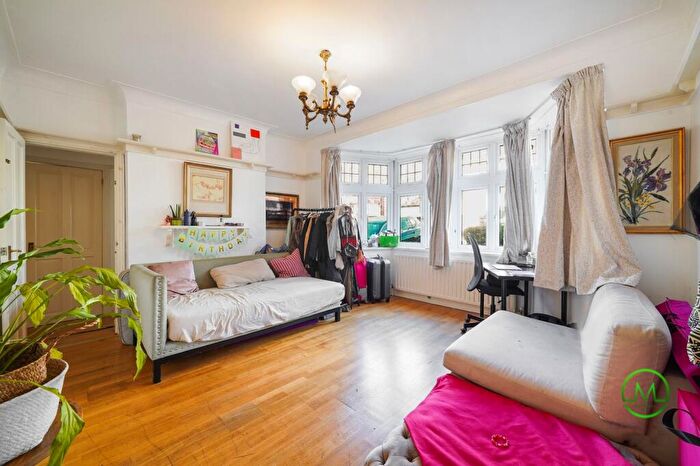 6 Bedroom Detached House For Sale In Wembley, HA9