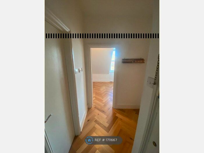 1 Bedroom Flat To Rent In Tisbury Road, Hove, BN3