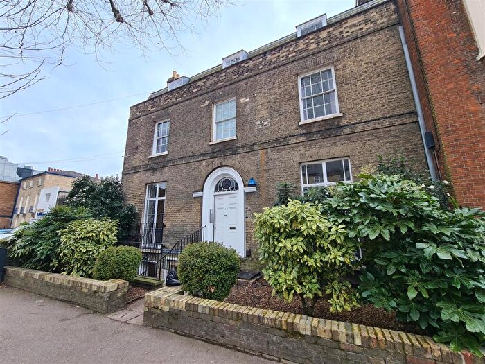 Studio To Rent In Flat, Newmarket Road, Cambridge, CB5