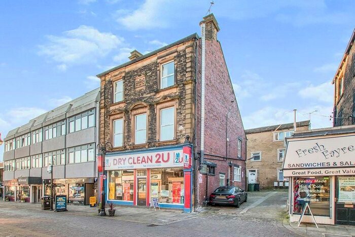 1 Bedroom Flat To Rent In Queen Street, Morley, Leeds, West Yorkshire, LS27