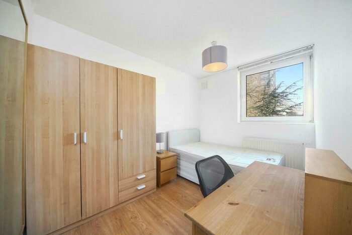 4 Bedroom Flat To Rent In Stanhope Street, Camden, NW1