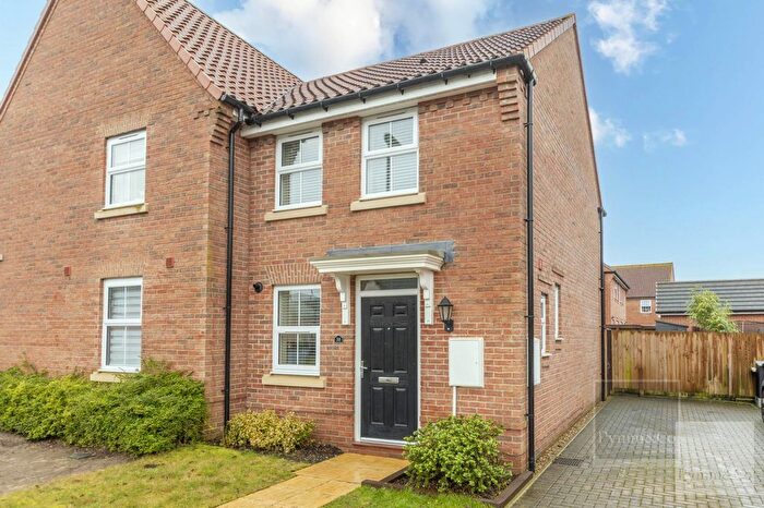 2 Bedroom Semi-detached House For Sale In Rowan Crescent, Horsford, NR10