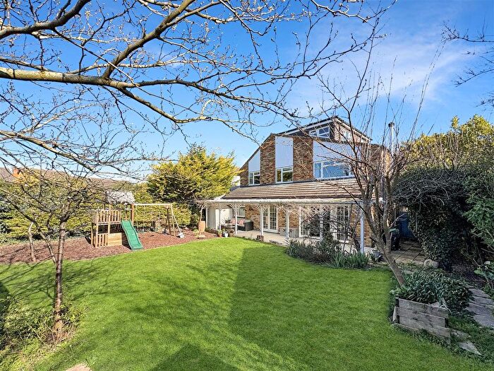 5 Bedroom Detached House For Sale In High Street, Teversham, CB1