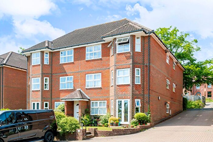 1 Bedroom Flat For Sale In High Street, Heathfield, TN21