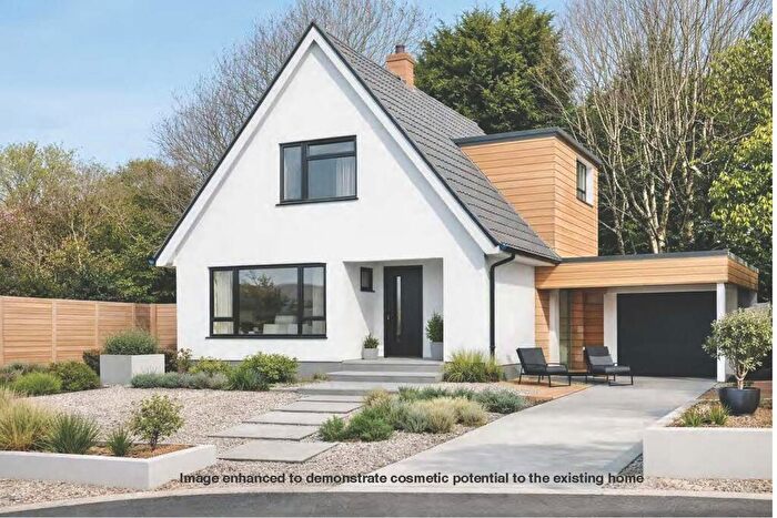 3 Bedroom Detached House For Sale In Wren Crescent, Coy Pond, BH12