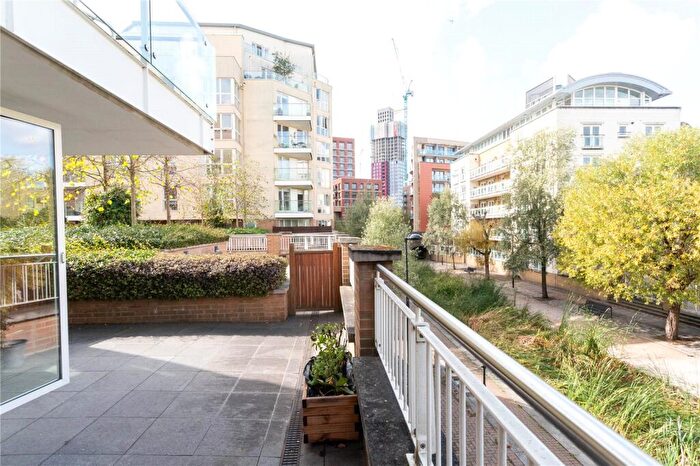 2 Bedroom Apartment To Rent In Water Gardens Square, Canada Water, London, SE16