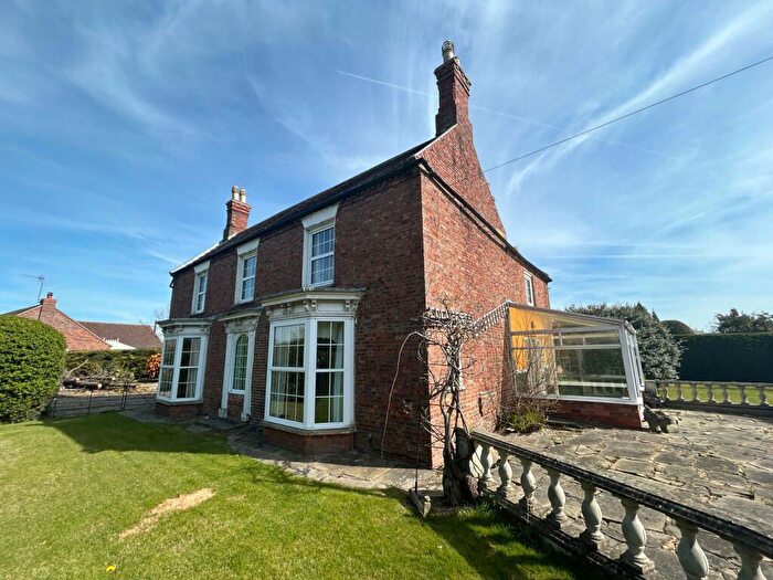 4 Bedroom Property For Sale In Main Road, Utterby, Louth, LN11