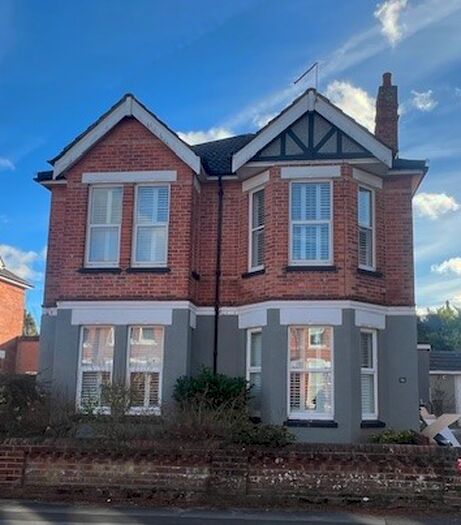 2 Bedroom Flat To Rent In Belvedere Road, Bournemouth, BH3