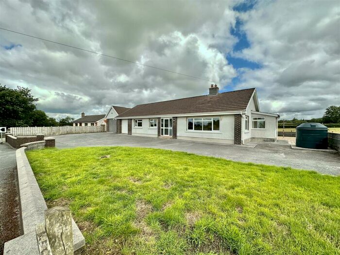 3 Bedroom Detached Bungalow For Sale In Llanllwni, Pencader, SA39