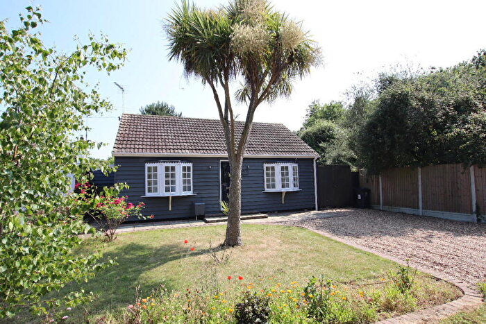 2 Bedroom Bungalow For Sale In New Town Road, Thorpe Le Soken, CO16