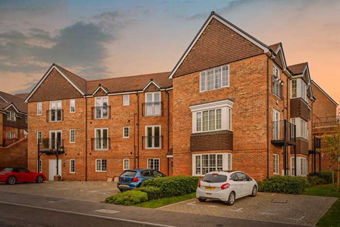 1 Bedroom Flat For Sale In Hurstfield Crescent, Haywards Heath, RH17