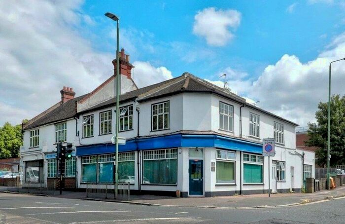 1 Bedroom Flat To Rent In Brighton Road, Sutton, SM2