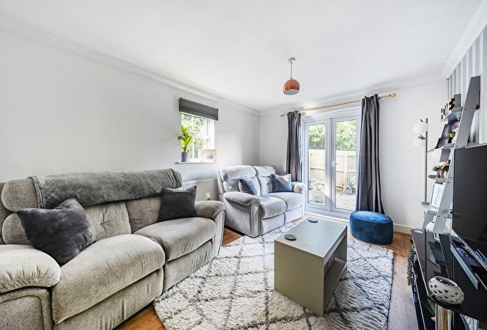 1 Bedroom Flat For Sale In The Grange, Langton Green, Tunbridge Wells, Kent, TN3