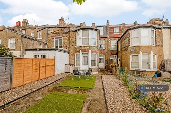 1 Bedroom Flat To Rent In Hornsey, London, N8