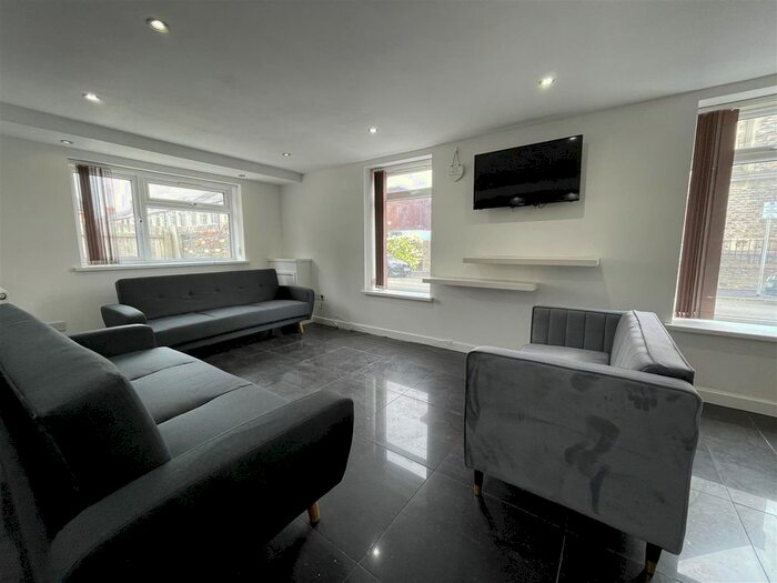 8 Bedroom Terraced House To Rent In Woodville Road, Cardiff, CF24