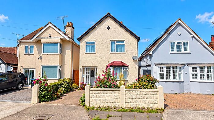 3 Bedroom Detached House For Sale In Pier Avenue, Herne Bay, CT6