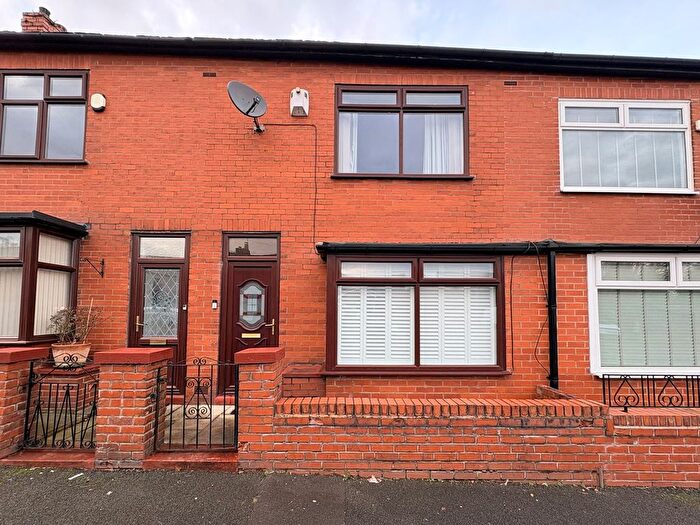 2 Bedroom Terraced House For Sale In Rainshaw Street, Bolton, BL1