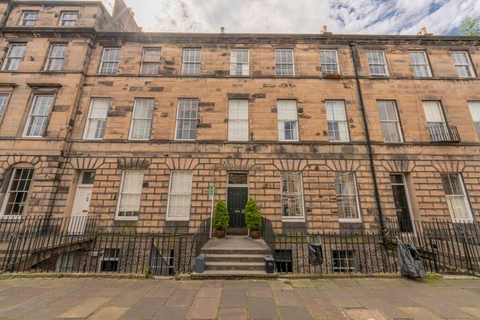 2 Bedroom Flat To Rent In Great King Street, New Town, Edinburgh, EH3