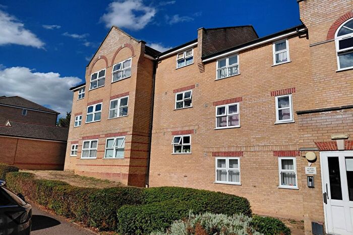 2 Bedroom Flat To Rent In Kirkland Drive, Enfield, EN2