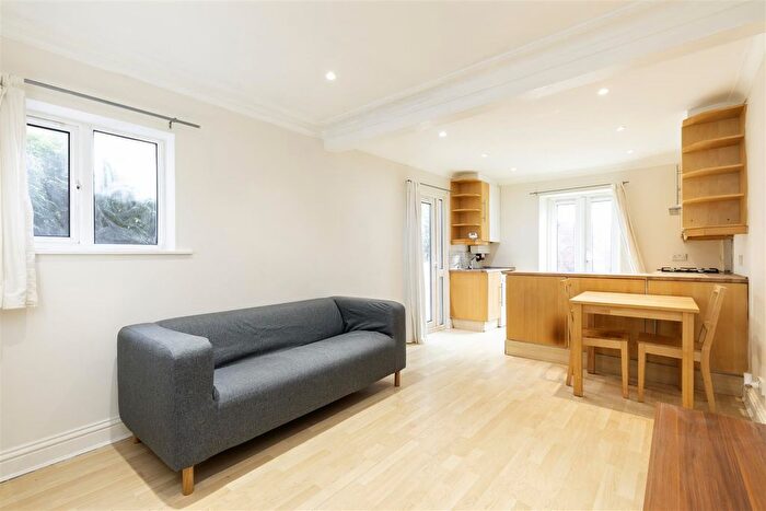 2 Bedroom Property To Rent In Constantine Road, NW3