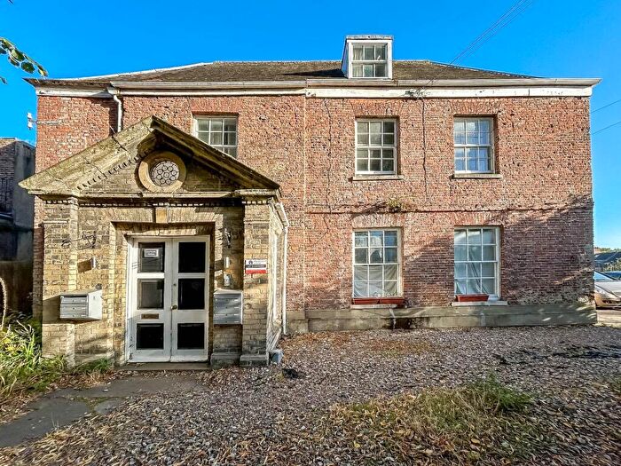 2 Bedroom Flat To Rent In Littleport Street, Eastgate House, PE30