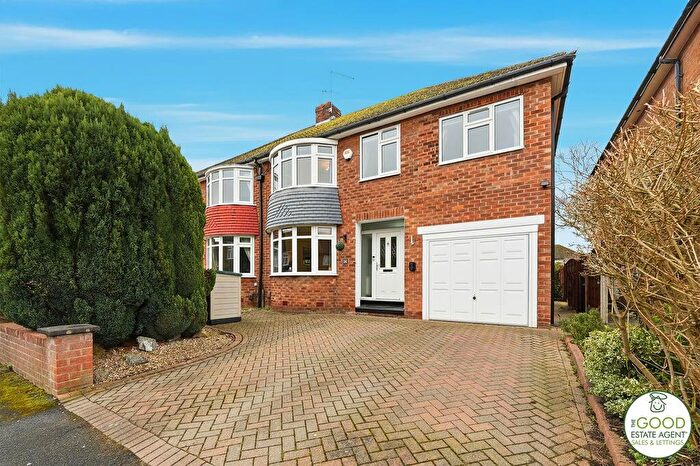 4 Bedroom Semi Detached House For Sale In Coniston Drive, Handforth, SK9
