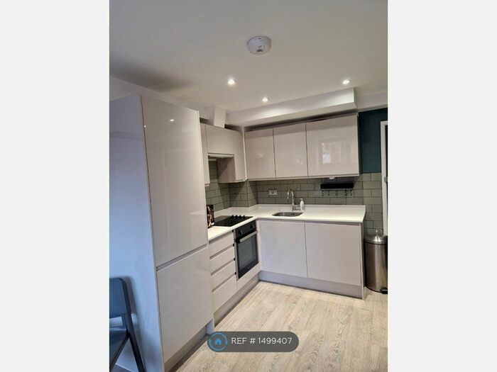 Studio To Rent In Clarendon Road, Watford, WD17