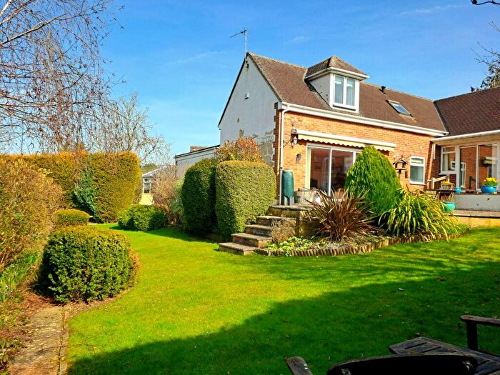 3 Bedroom Detached House For Sale In Oxford Road, Garsington, OX44
