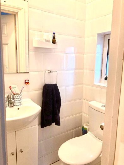 Studio To Rent In West End Lane, West Hampstead, NW6