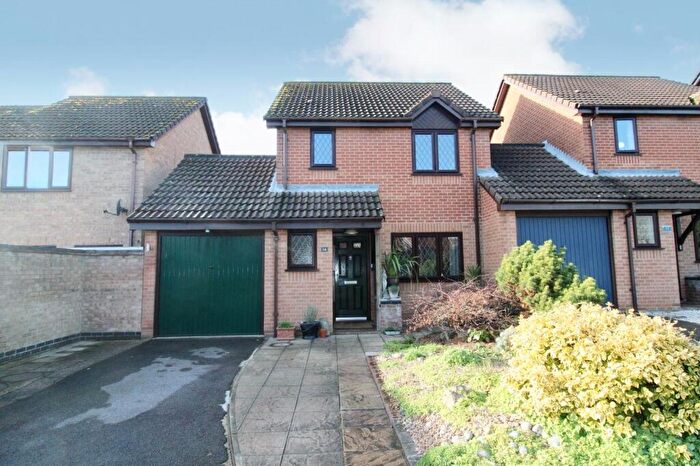 3 Bedroom Detached House For Sale In Argosy Close, Warsash, SO31