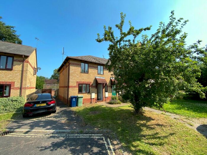 4 Bedroom Terraced House To Rent In Ablett Close, Cowley, Oxford, OX4