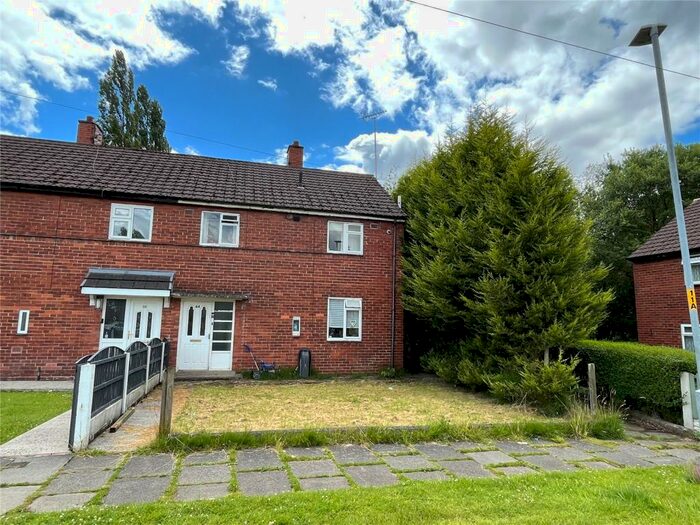 Houses for sale & to rent in OL7 9HE, Ennerdale Grove, Ashton Waterloo